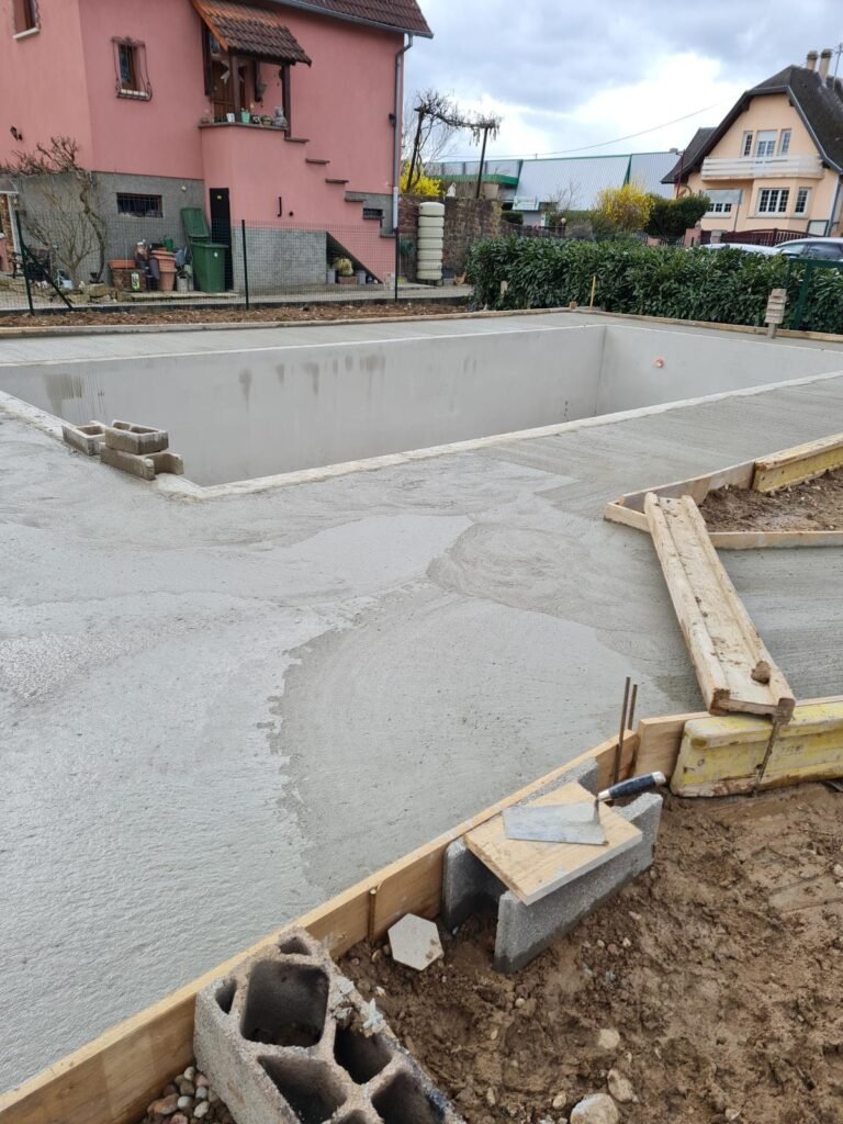 ad construction - coulage de béton piscine 2